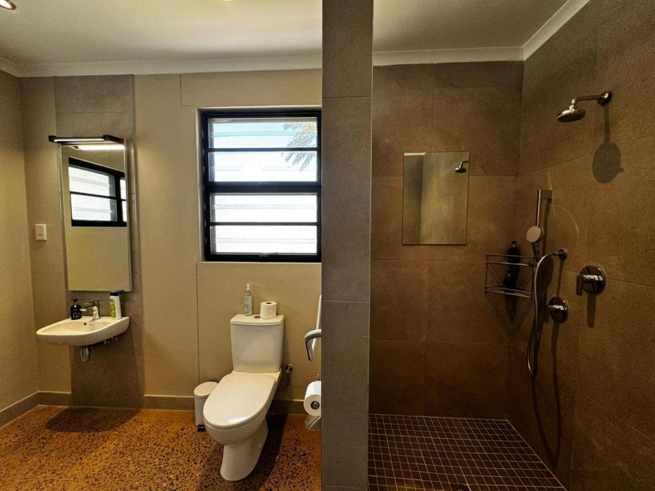 Flying Ostrich Guesthouse & Self-Catering Accommodation Mariental Zewnętrze zdjęcie